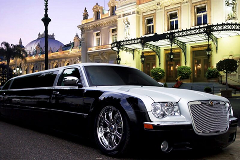 Lincoln Limo ride Dubai